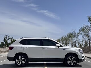 2023 Volkswagen Tharu I, белый, 1690000 рублей, вид 4