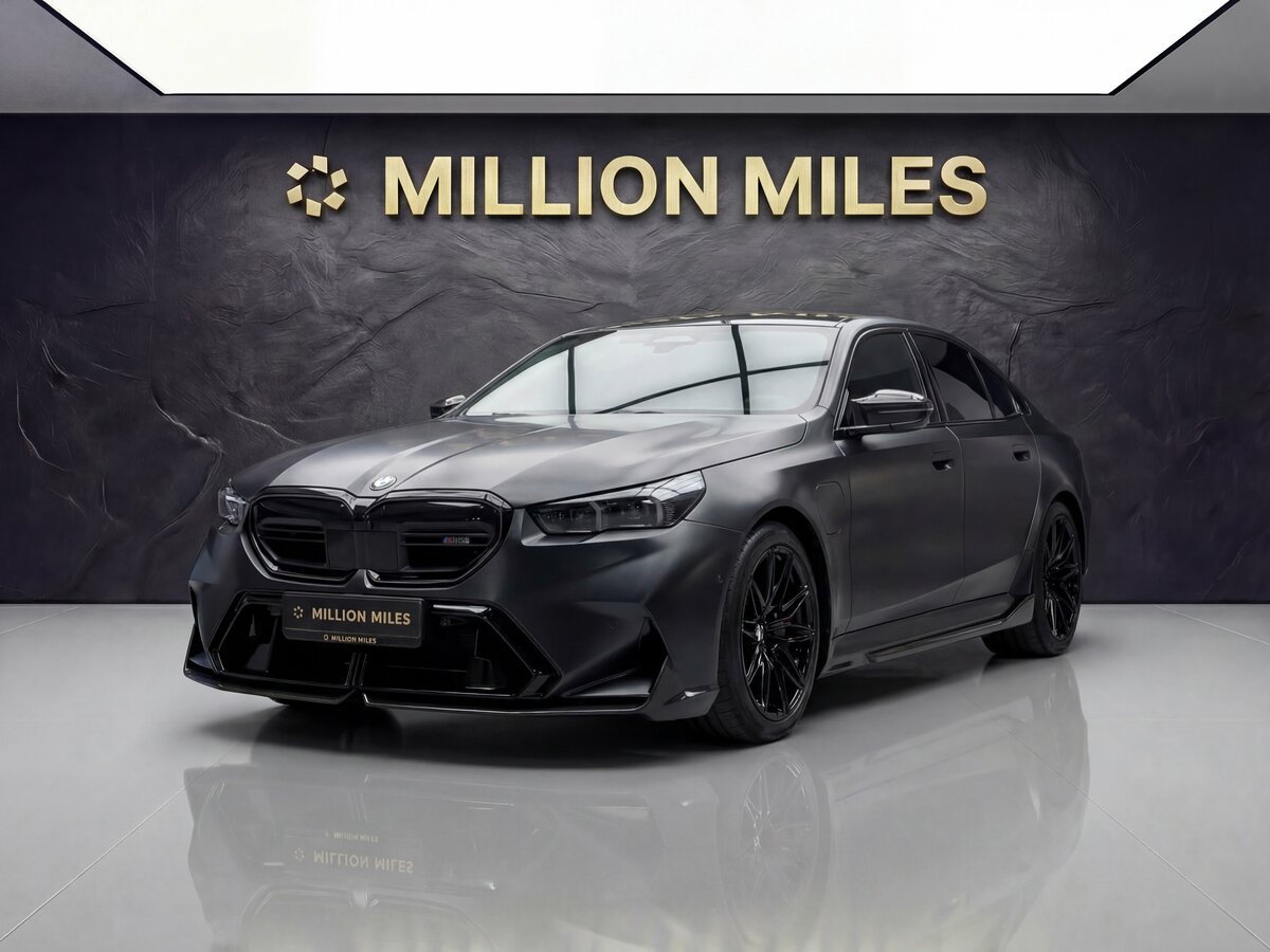 BMW M5 VII (G90)