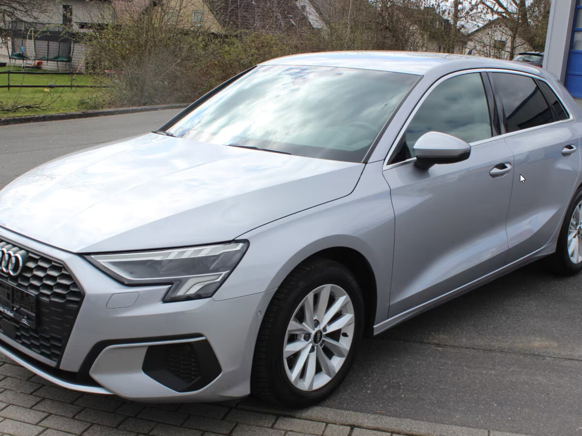 Audi A3 Sportback 30 TFSI IV (8Y)