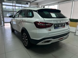 2026 Lada (ВАЗ) Vesta SW Cross I Рестайлинг (NG), белый, 2246000 рублей, вид 5