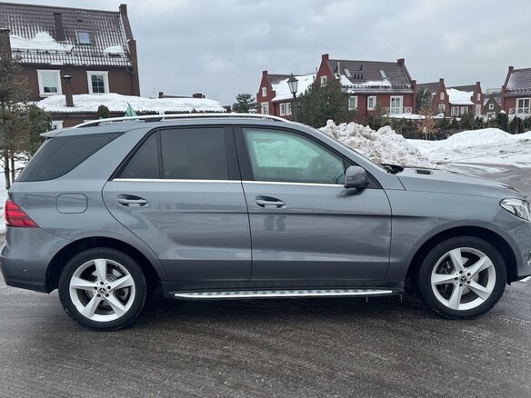 2017 Mercedes-Benz GLE 250 d I (W166), серый, 3050000 рублей - вид 3