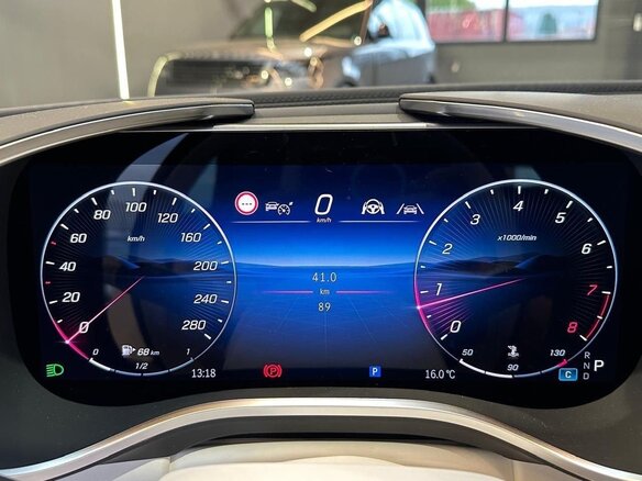 2025 Mercedes-Benz Maybach SL SL 680, белый, 35500000 рублей - вид 24