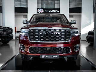 2025 Ram 1500 Crew Cab V Рестайлинг, красный, 10468201 рублей, вид 1