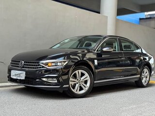 2022 Volkswagen B8 Рестайлинг, чёрный, 1480000 рублей, вид 1