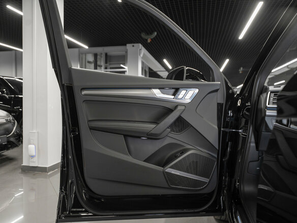 2025 Audi Q5 L 45 TFSI II (FY) Рестайлинг, чёрный - вид 20
