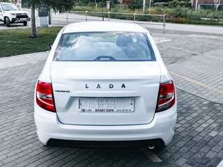 2026 Lada (ВАЗ) Granta I Рестайлинг, белый, 1067000 рублей, вид 4