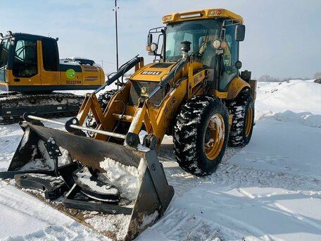 2024 Bull 4SX-Plus, оранжевый, 4200000 рублей, вид 2