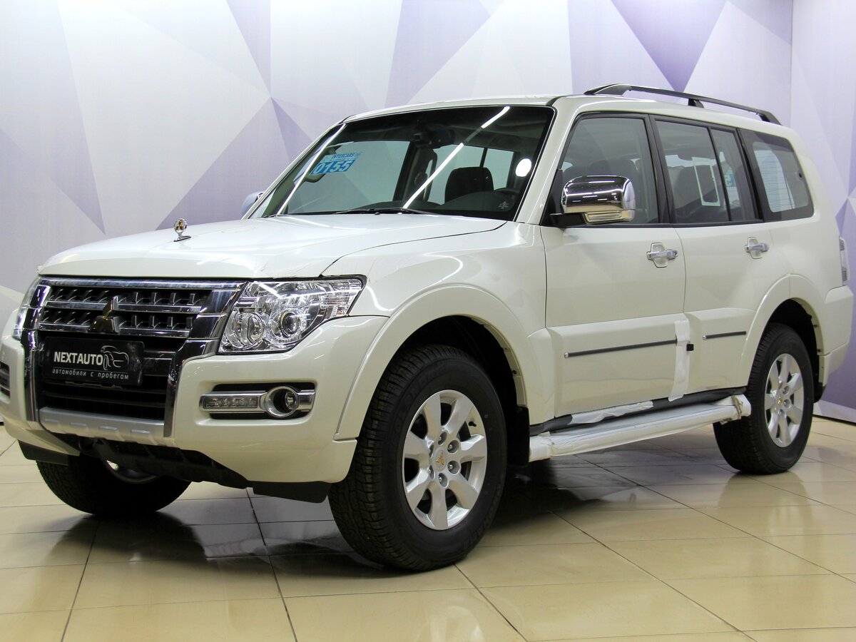 Купить б/у Mitsubishi Pajero IV Рестайлинг 2 3.0 AT (178 л.с.) 4WD ...