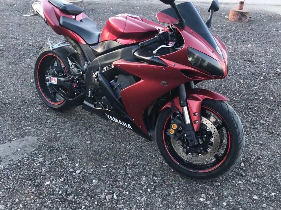 Yamaha YZF r1 04
