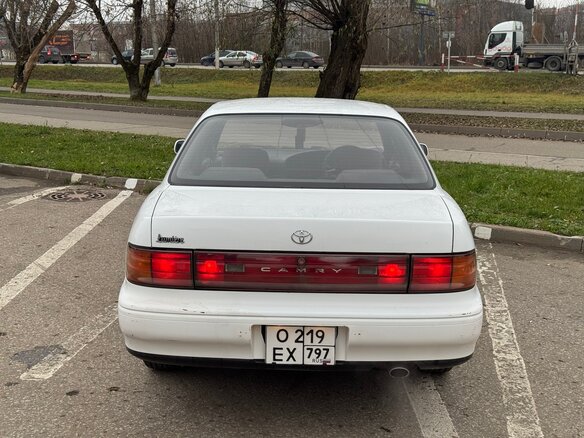 1992 Toyota Camry V30, белый - вид 5