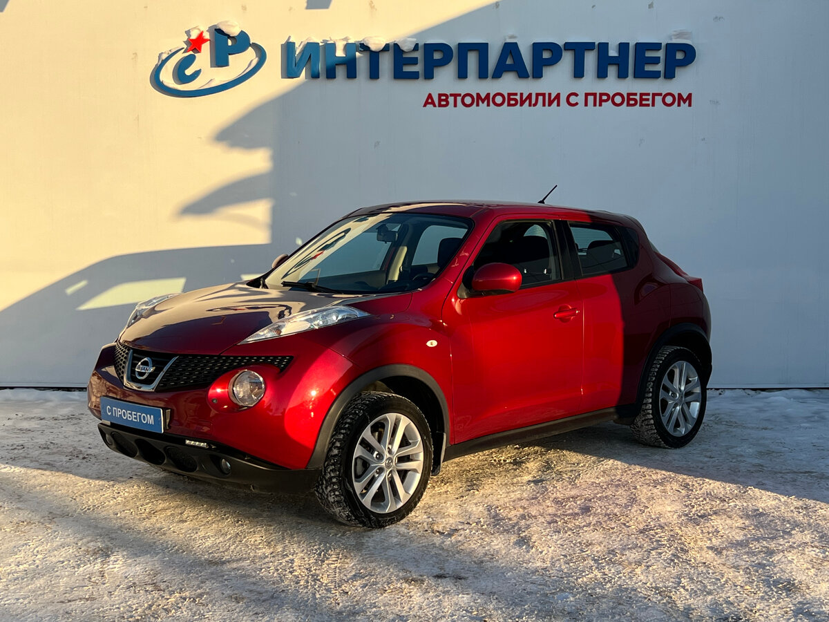 Nissan Juke 2014 красный