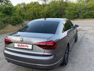 2017 Volkswagen Passat B8, серый, 1400000 рублей, вид 4