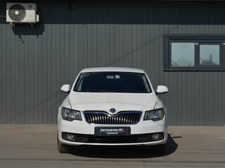 2013 Skoda Superb DSG II Рестайлинг, белый, 719999 рублей, вид 2