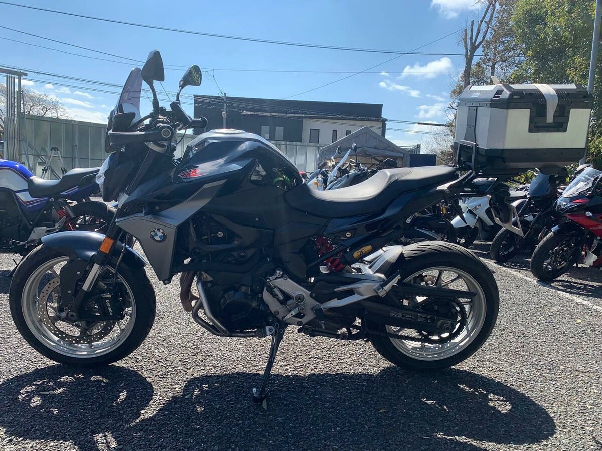 BMW F 900 R