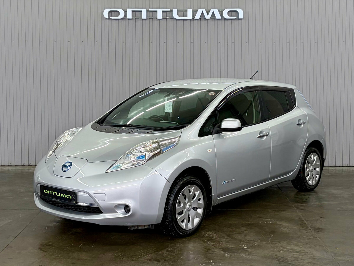 Nissan Leaf I (ZE0/AZE0)