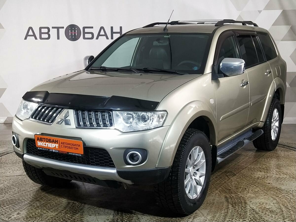 Mitsubishi Pajero Sport II
