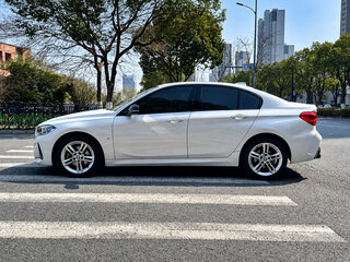 2023 BMW 1 серии 120i III (F52) Рестайлинг, белый, 1550000 рублей, вид 1