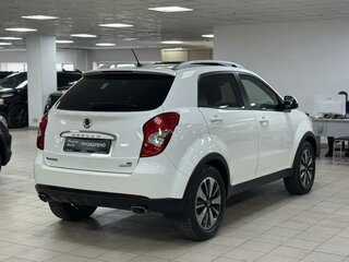 2013 SsangYong Actyon II Рестайлинг, белый, 799000 рублей, вид 4