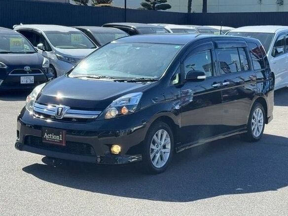 2017 Toyota ISis I Рестайлинг, чёрный, 1090333 рублей