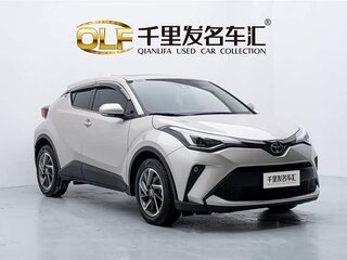 2023 Toyota C-HR I Рестайлинг, серебристый, 1625000 рублей, вид 2