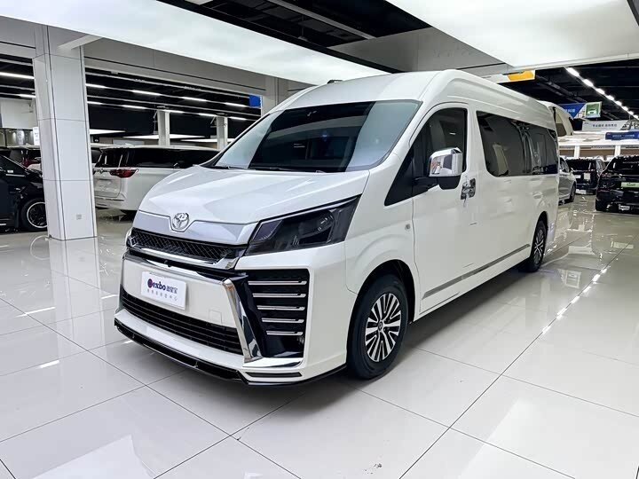 Toyota HiAce H300