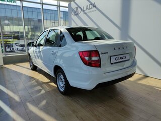 2026 Lada (ВАЗ) Granta I Рестайлинг, белый, 1068000 рублей, вид 4