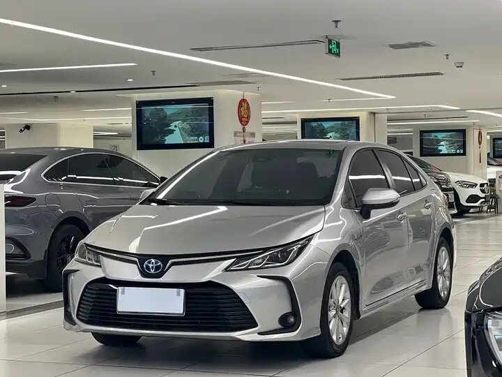 Toyota Corolla XII (E210)