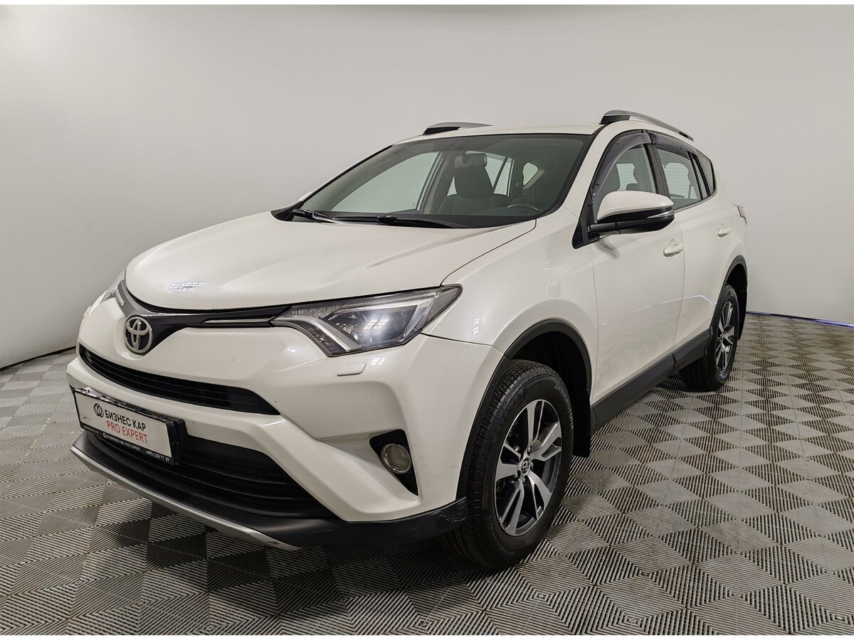 Toyota RAV4 IV (XA40) Рестайлинг