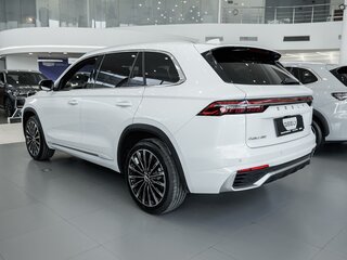 2026 Geely Monjaro I, белый, 4899990 рублей, вид 4