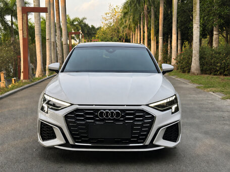 2022 Audi A3 Sportback 35 TFSI IV (8Y), белый, 1870000 рублей, вид 2