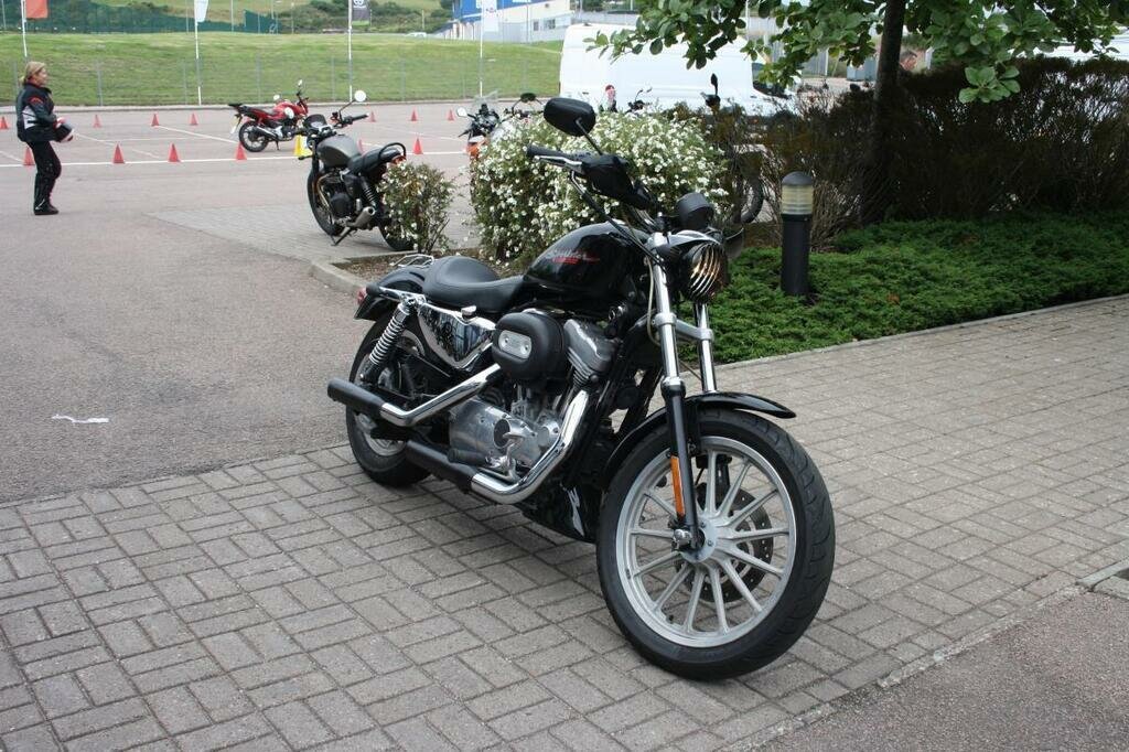 Harley-Davidson Sportster 883
