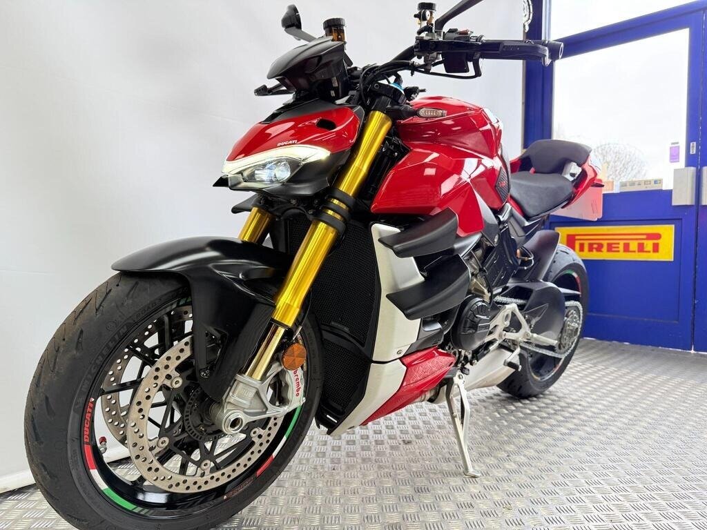 Ducati Streetfighter V4
