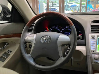 2013 Toyota Camry VII (XV50), чёрный, 1600000 рублей, вид 3