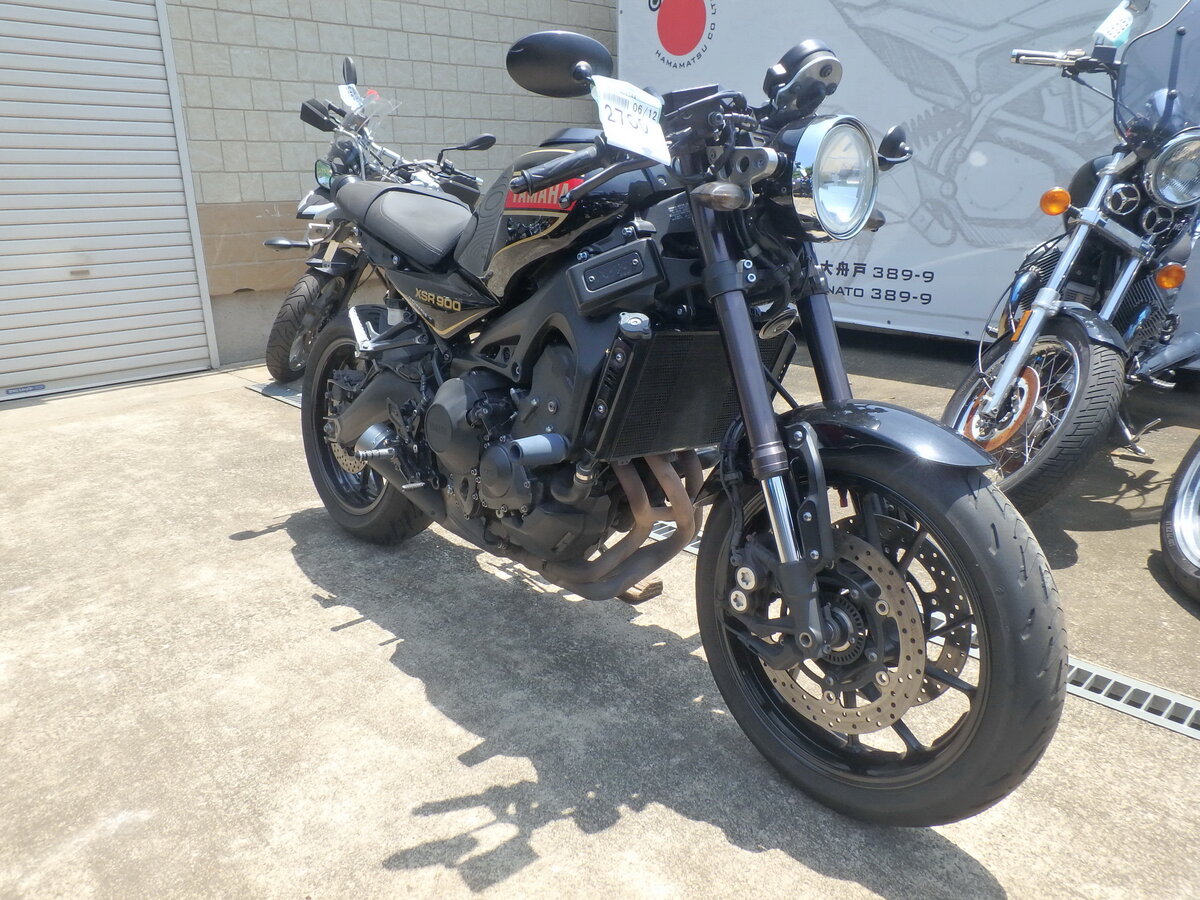 Yamaha XSR900