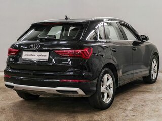 2020 Audi Q3 40 TFSI II (F3), чёрный, 2833000 рублей, вид 5
