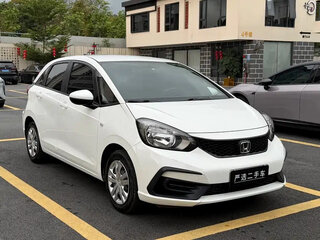 2021 Honda Fit Crosstar IV, белый, 950100 рублей, вид 3