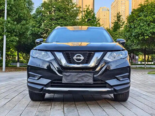2023 Nissan X-Trail III Рестайлинг, чёрный, 1820000 рублей, вид 2