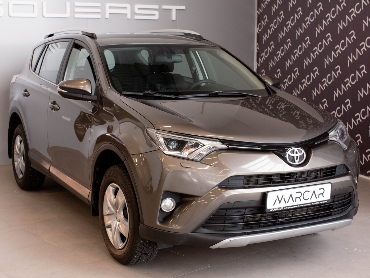 Toyota RAV4 IV (XA40) Рестайлинг