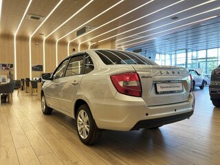 2026 Lada (ВАЗ) Granta I Рестайлинг, серебристый, 1208000 рублей, вид 5