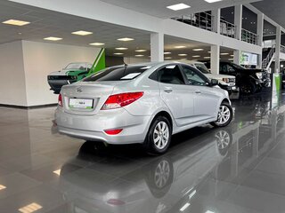 2012 Hyundai Solaris I, серебристый, 875000 рублей, вид 2