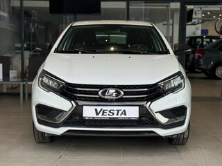 2026 Lada (ВАЗ) Vesta I Рестайлинг (NG), белый, 1654000 рублей, вид 2