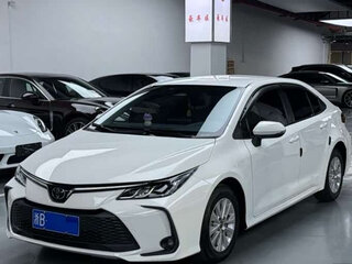 2023 Toyota Corolla XII (E210), белый, 1300000 рублей, вид 1