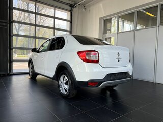 2020 Renault Logan Stepway II Рестайлинг, белый, 1000000 рублей, вид 4