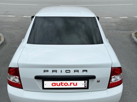 2018 Lada (ВАЗ) Priora I Рестайлинг, белый, 575000 рублей, вид 1