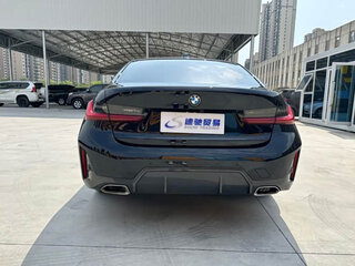 2023 BMW 3 серии 320i VII (G2x) Рестайлинг, чёрный, 3100000 рублей, вид 3