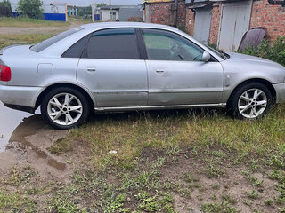1997 Audi A4 I (B5), серебристый, 180000 рублей, вид 4