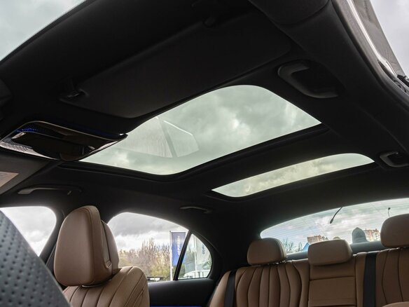 2025 Mercedes-Benz E-Класс 300 VI (W214, S214), чёрный, 9920000 рублей - вид 20