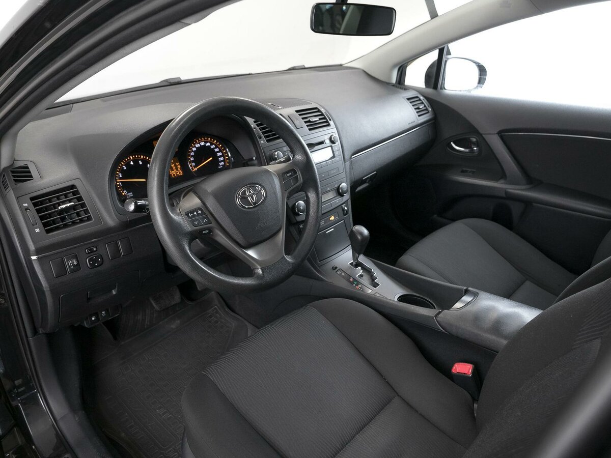Плюсы и минусы тойота авенсис 2010