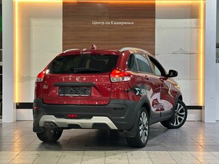 2018 Lada (ВАЗ) XRAY Cross I, красный, 899900 рублей, вид 4