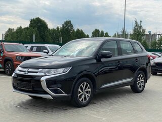 2018 Mitsubishi Outlander III Рестайлинг 2, чёрный, 1870000 рублей, вид 1
